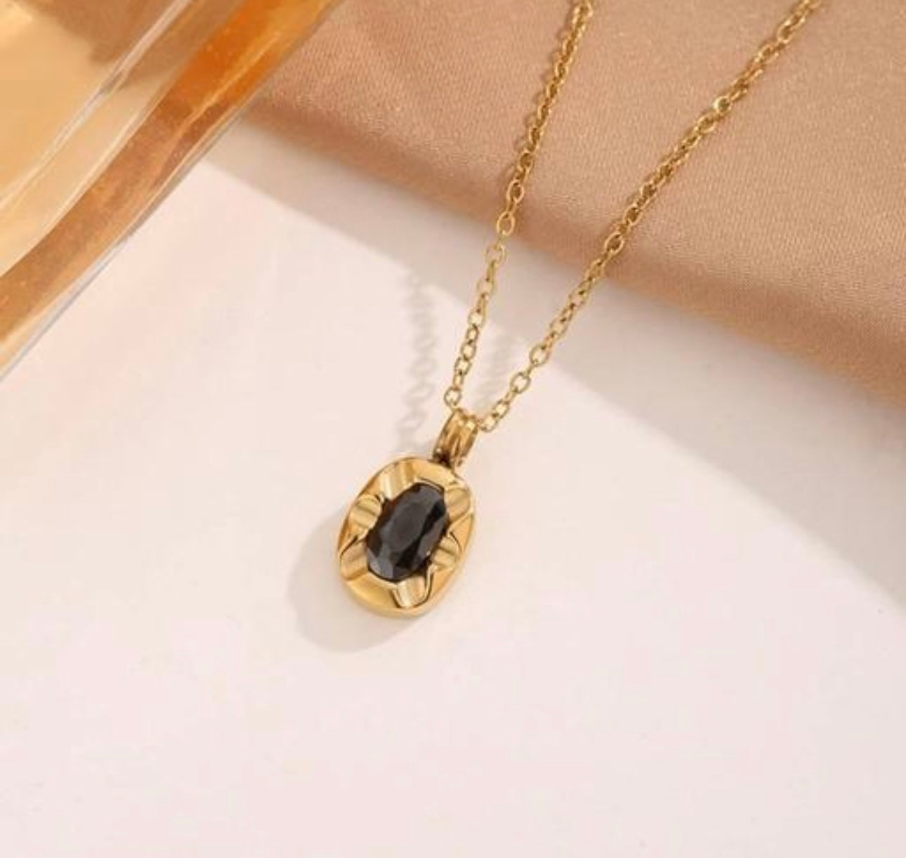 Elegant Black Gem Pendant Necklace ā Fayra Jewels
