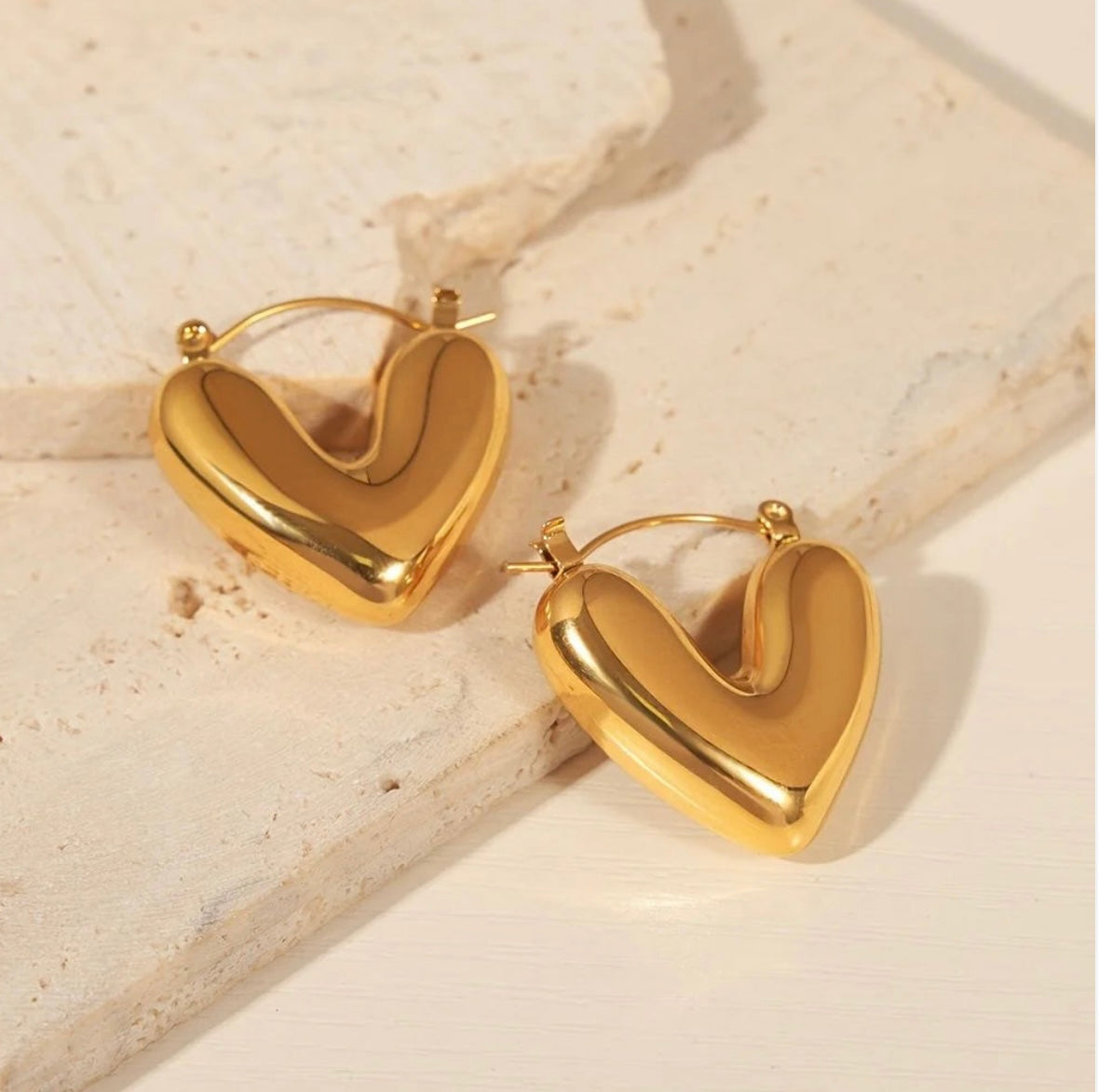 Dainty Heart Earrings Anti tarnish