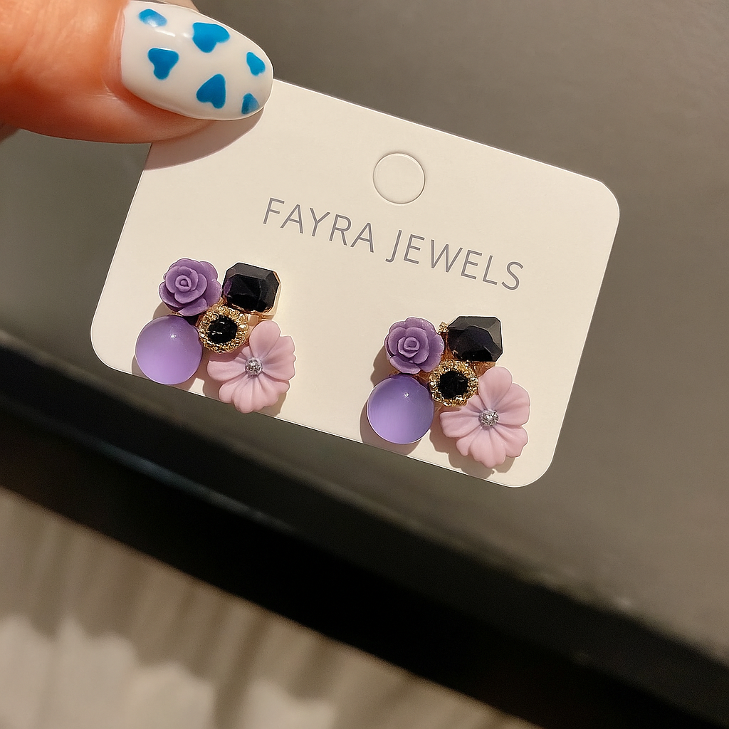 šø Title:
Purple Bloom Stud Earrings