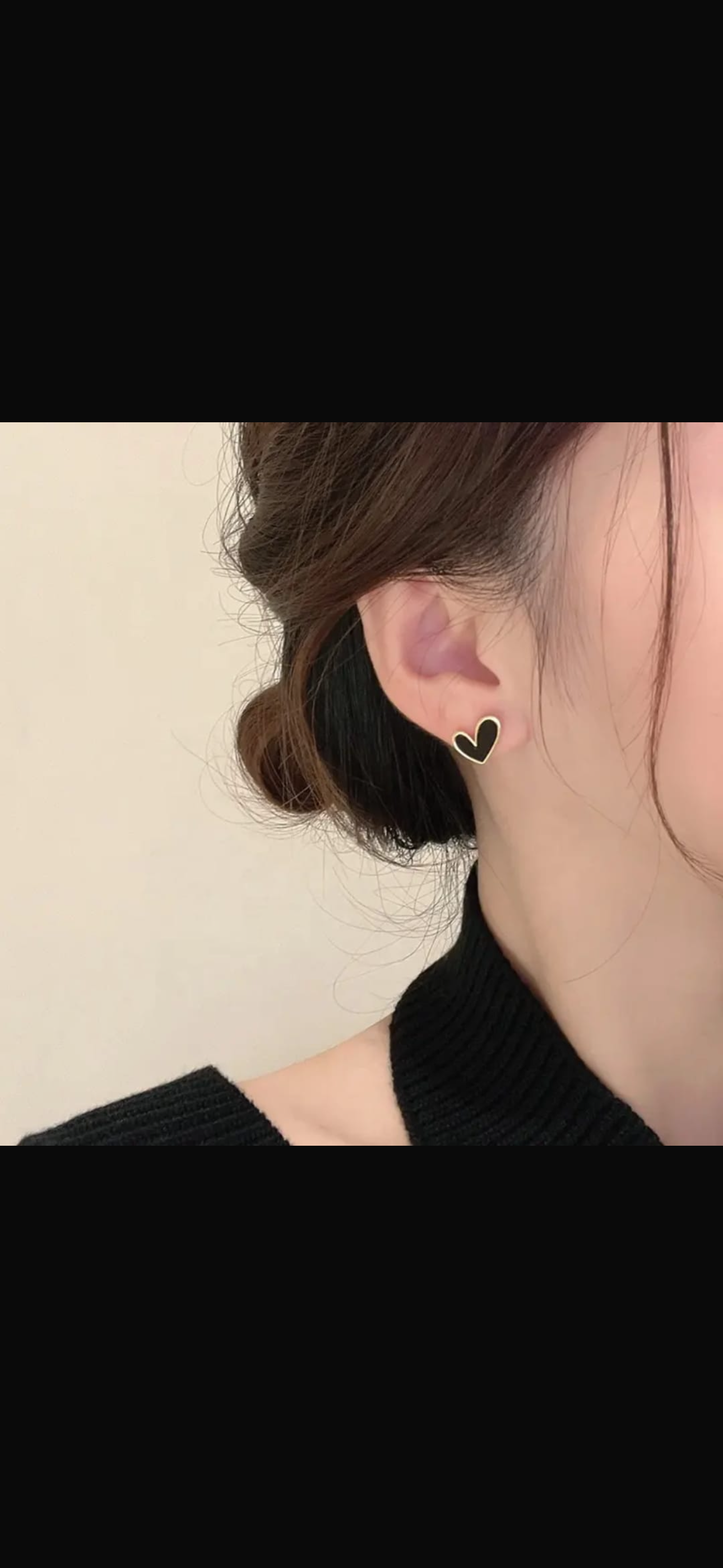 Black Heart Stud Earrings – Fayra Jewels