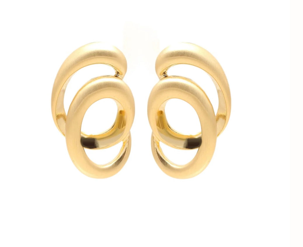 Bold Interlinked Gold Hoop Earrings