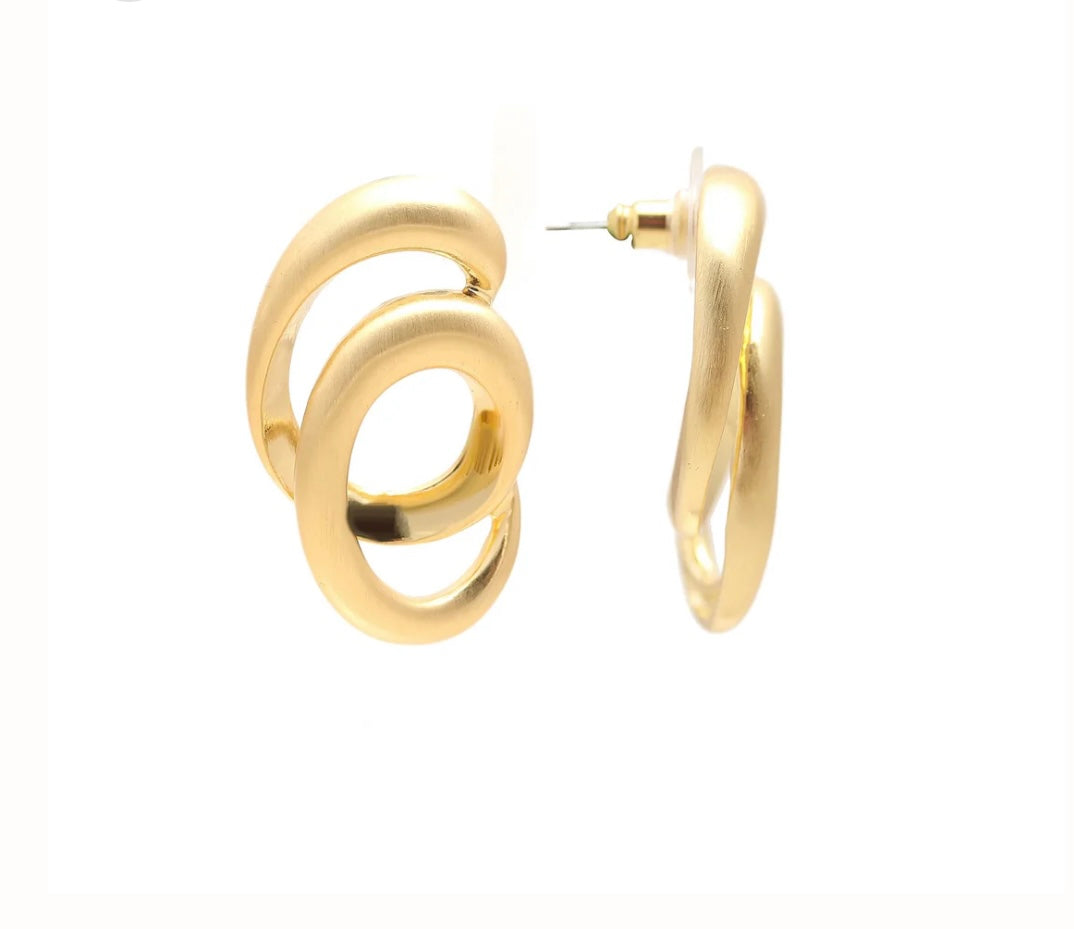 Bold Interlinked Gold Hoop Earrings