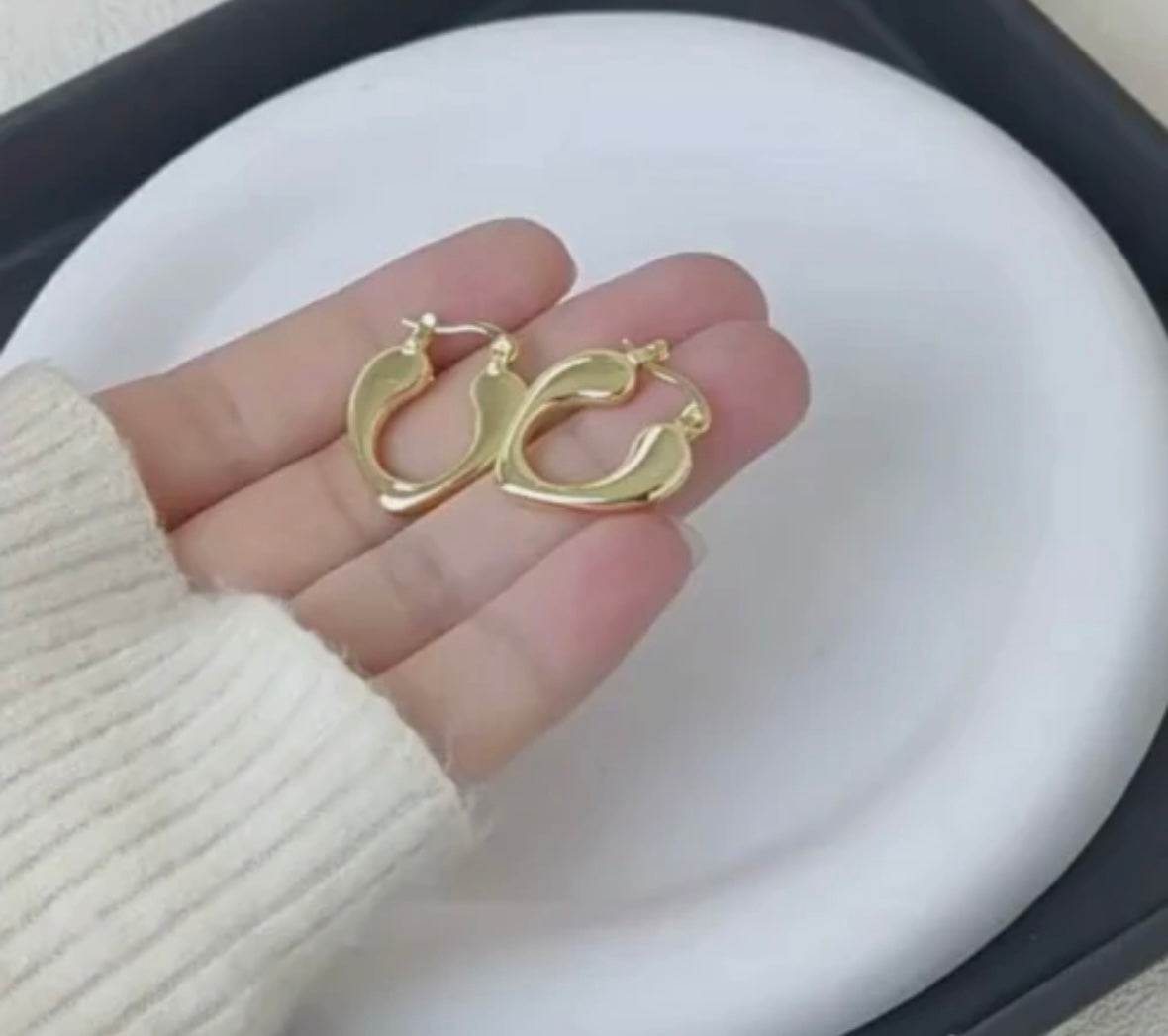 Heart-shaped earrings