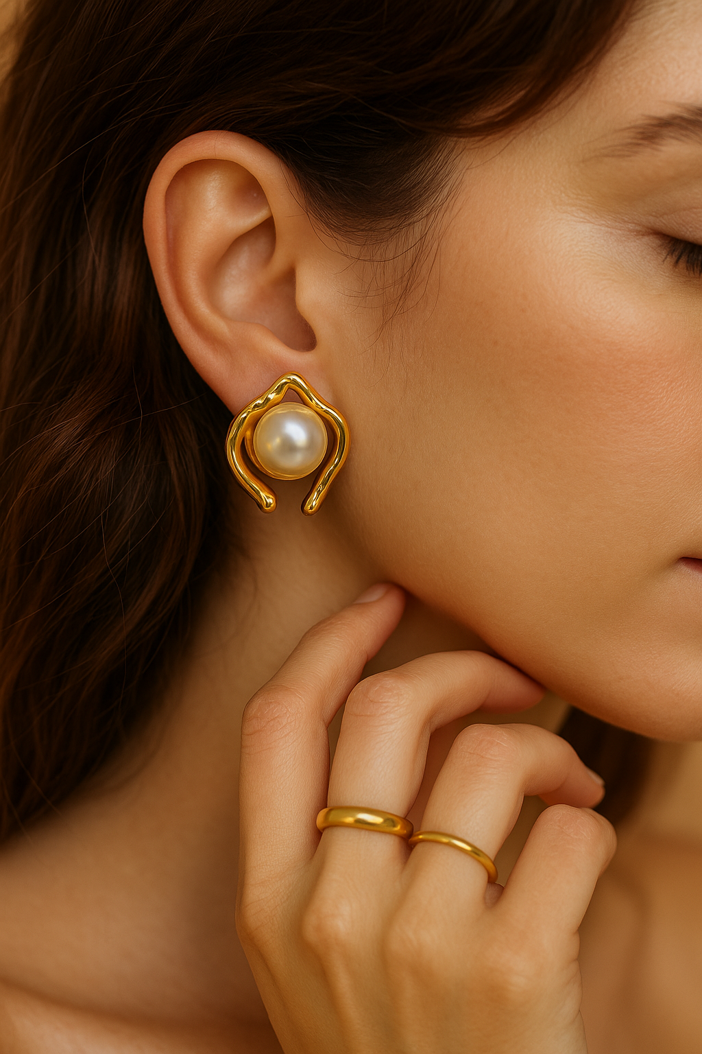 Modern Pearl Wave Earrings – Fayra Jewels ✨