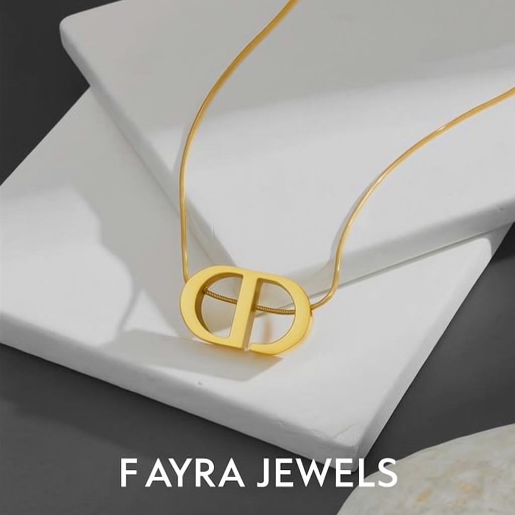 Golden Signature “D-Link” Pendant Necklace – Fayra Jewels