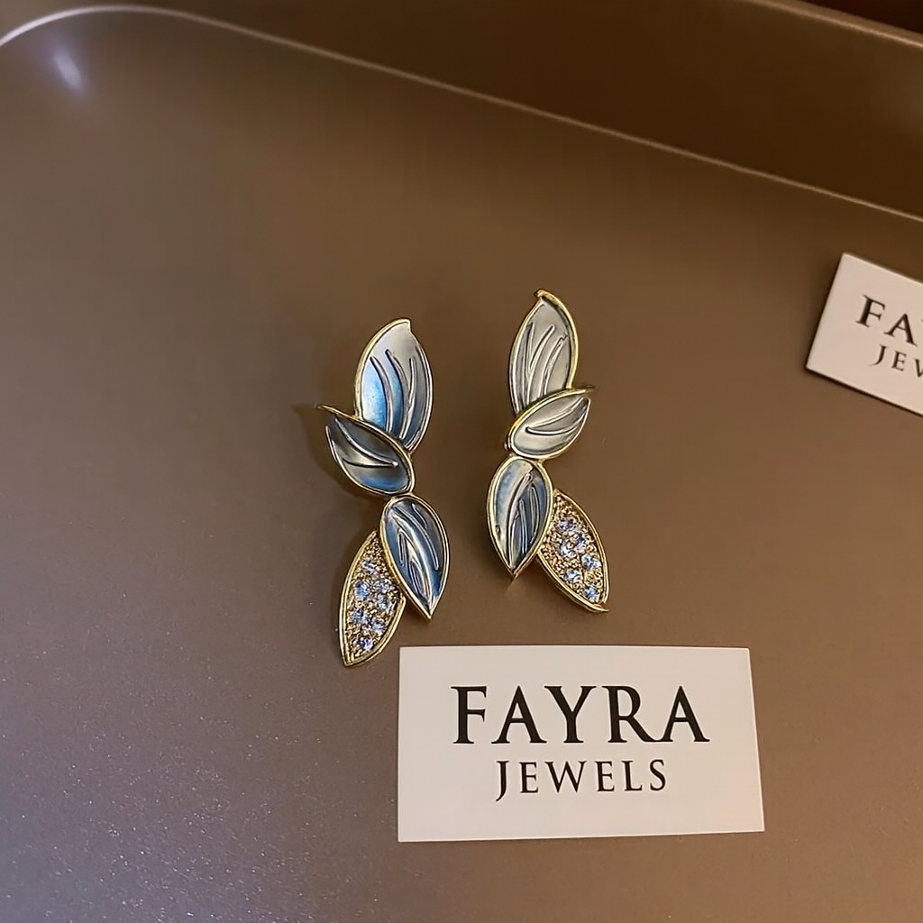 Metal Crystal Leaf Stud