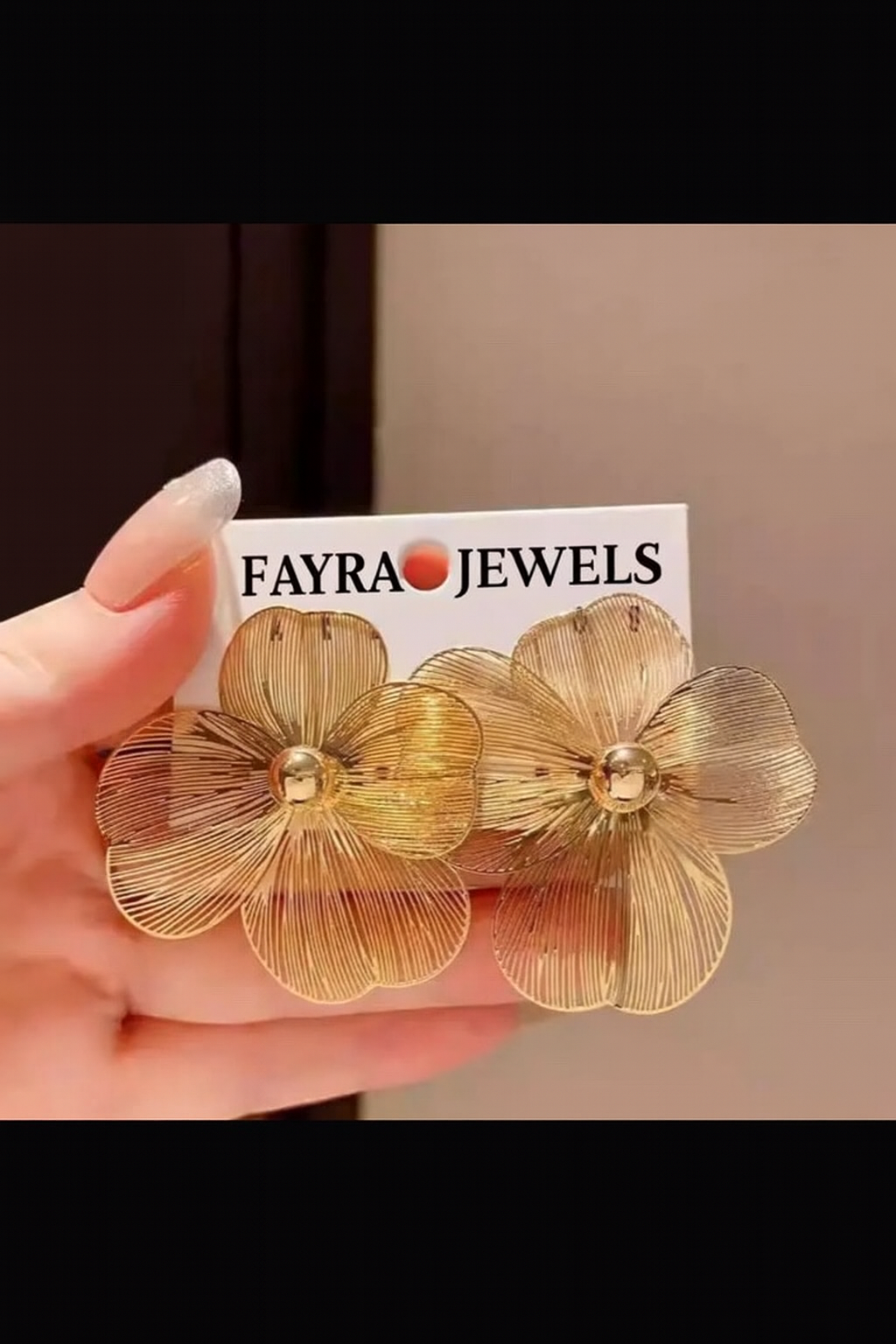 Golden Petal Bloom Earrings 🌼