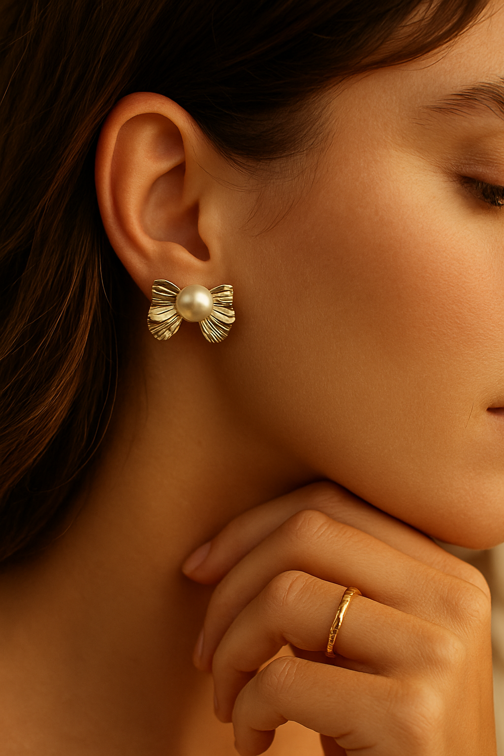 ✨ Fayra Jewels Elegant Pearl Bow Earrings